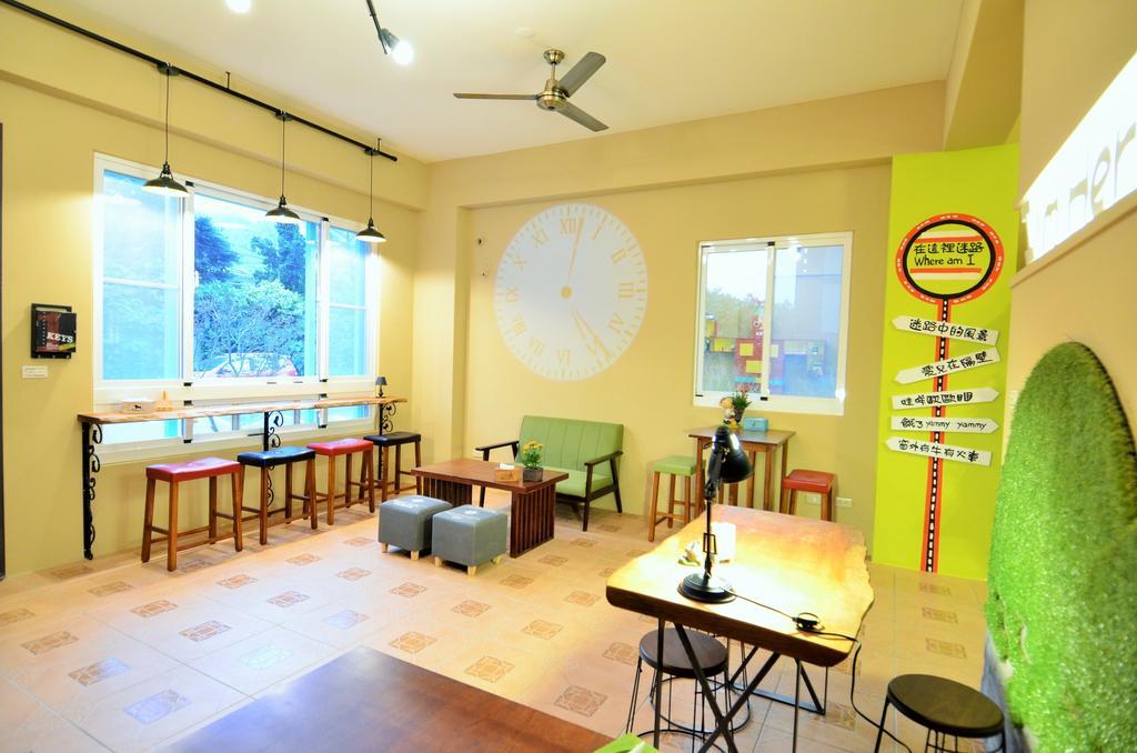 艾希兒民宿 I'M Here Hostel L小家庭包棟首選l台東火車站l背包單人 T'ai-tung Exterior foto